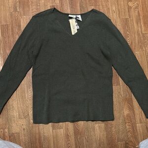 Cherokee Green V-Neck Sweater Classic Style (B5)